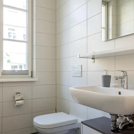 Apartment Ein Gemuetliches Mit Netflix Im Zentrum Bahnhofsnaehe *